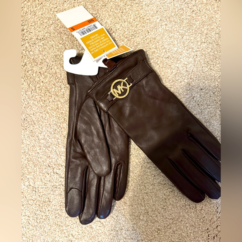 MICHAEL KORS GLOVES Brand new with tags